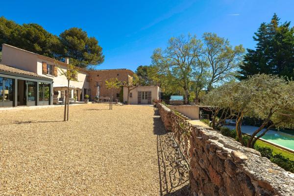 Vente Maison de luxe Aix-en-Provence 9 Pièces 350 m²