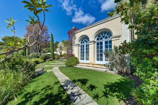 Vente Maison de luxe Aix-en-Provence 16 Pièces 500 m²