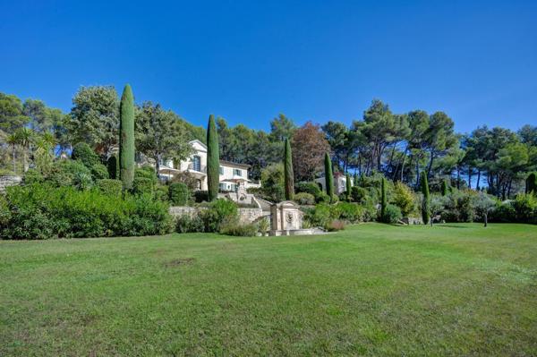 Vente Maison de luxe Aix-en-Provence 16 Pièces 500 m²