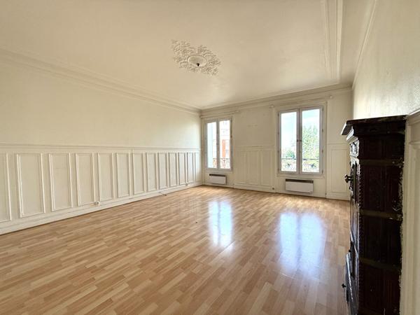 VILLEMOMBLE Appartement 3 pièces 72 m2 hyper-centre lumineux cachet de l'ancien