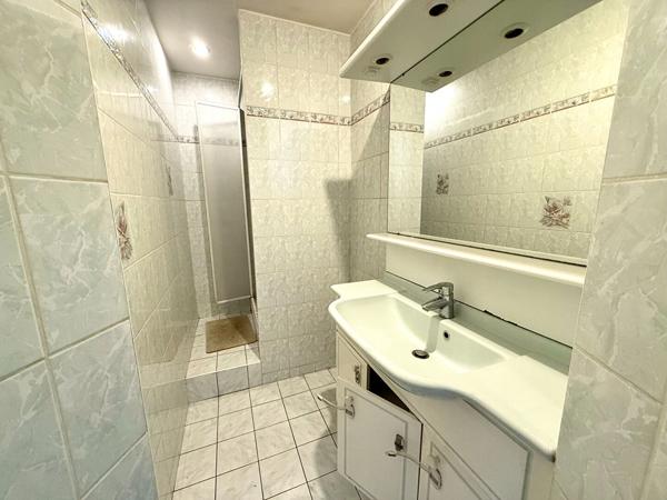 VILLEMOMBLE Appartement 3 pièces 72 m2 hyper-centre lumineux cachet de l'ancien