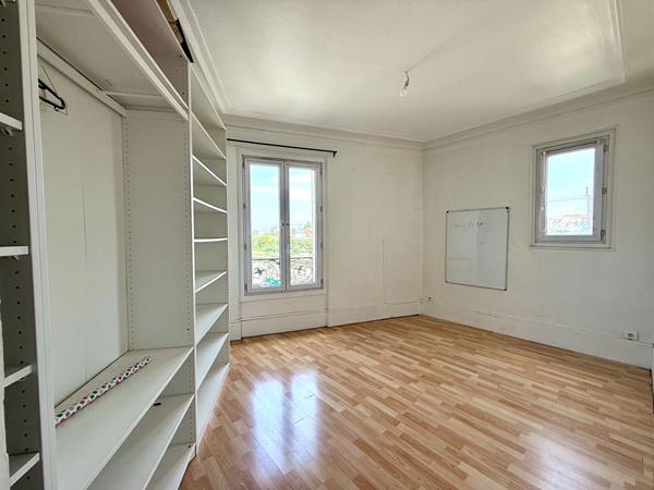 VILLEMOMBLE Appartement 3 pièces 72 m2 hyper-centre lumineux cachet de l'ancien