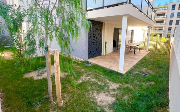 Appartement à vendre    3 pièces • 60 m2 Hyères