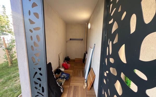 Appartement à vendre    3 pièces • 60 m2 Hyères