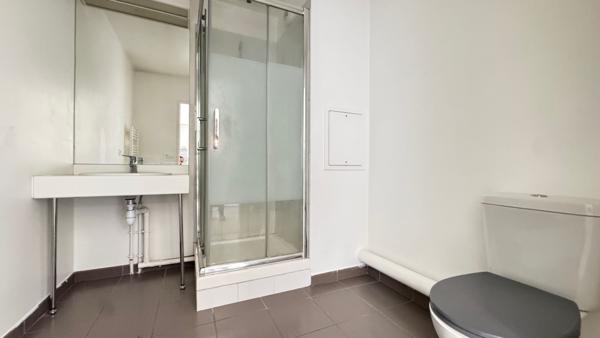 Appartement Corbeil Essonnes 2 pièce(s) - Place de parking en sous-sol