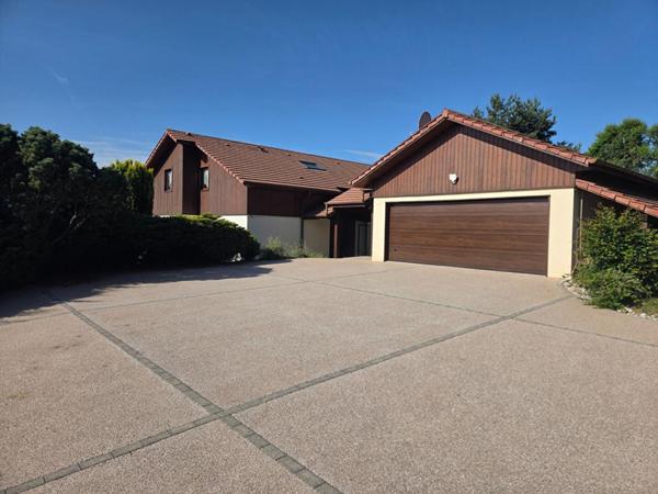 Maison d'architecte Saint Nabord 270 m2