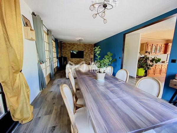 Propriété de 226m2 sur un terrain de 3 000 m2