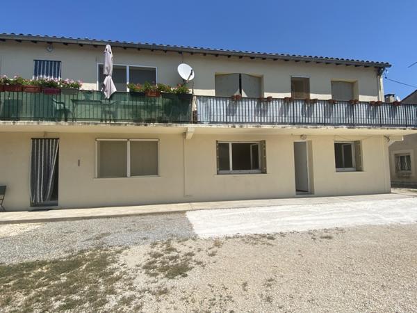 Cabrières-d'Avignon (84220) Appartement au rez-de-chaussée avec garage