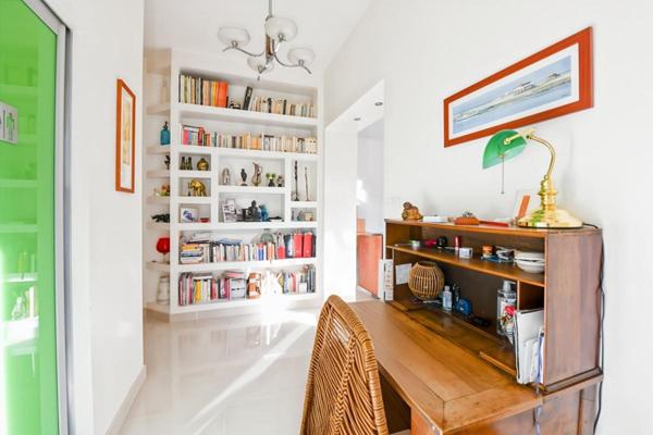 Belle maison contemporaine de 145 m2 + 100 m2  et jardin proche Nansouty