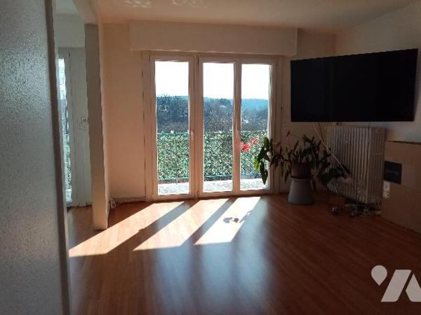 Résidence le PANORAMIC, 7ème étage ascenseur , appartement F4, 88 m² , balcon, garage , expo sud