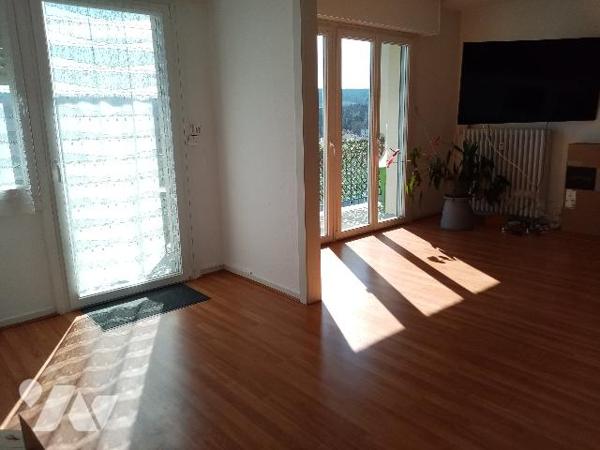Résidence le PANORAMIC, 7ème étage ascenseur , appartement F4, 88 m² , balcon, garage , expo sud