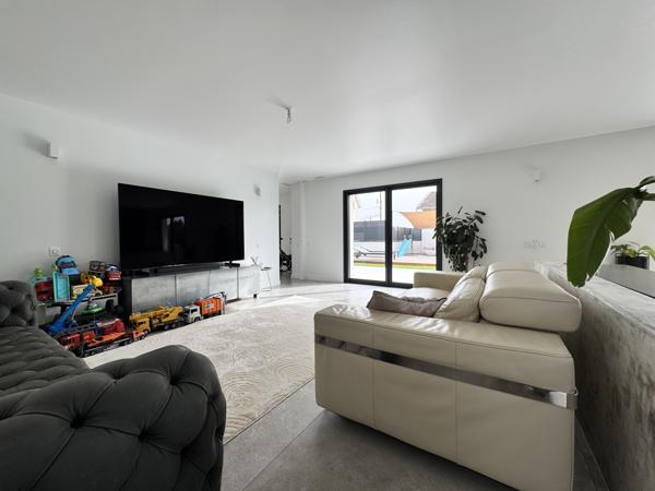 Maison de 167 m2 sur 557 m2 de terrain