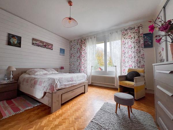 A VENDRE Maison Angers 6 pièce(s) 180 m2