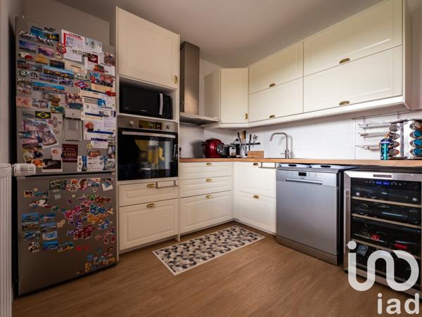 Appartement 3 pièces de 64 m² à Louvres (95380)