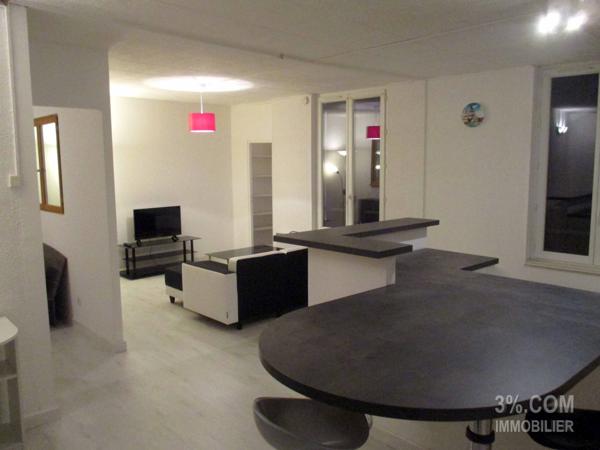 IMMEUBLE rendement 9% brut Bourg-les-Valence(7xT2) Bourg-lès-Valence (26500)