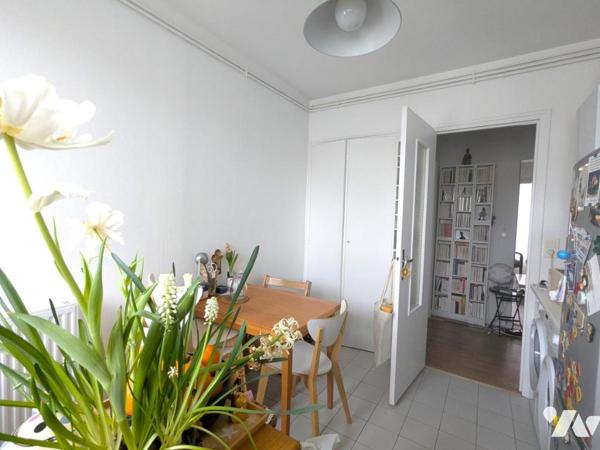 APPARTEMENT 3 PIECES - BALCON - STATIONNEMENT - NANTES TOUTES AIDES
