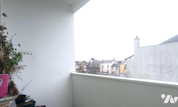 APPARTEMENT 3 PIECES - BALCON - STATIONNEMENT - NANTES TOUTES AIDES