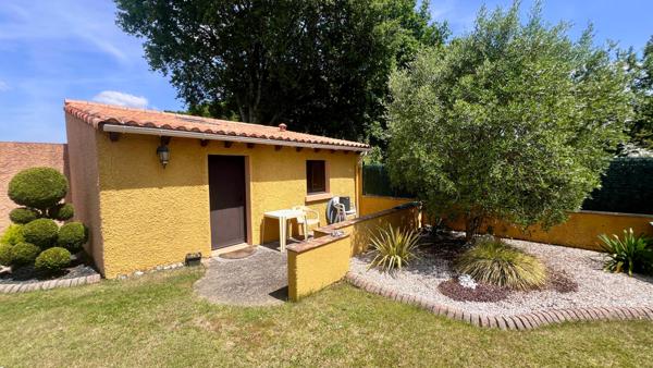 Magnifique Maison proche tous commerce avec Studio et rente  - Route d'Aizenay -