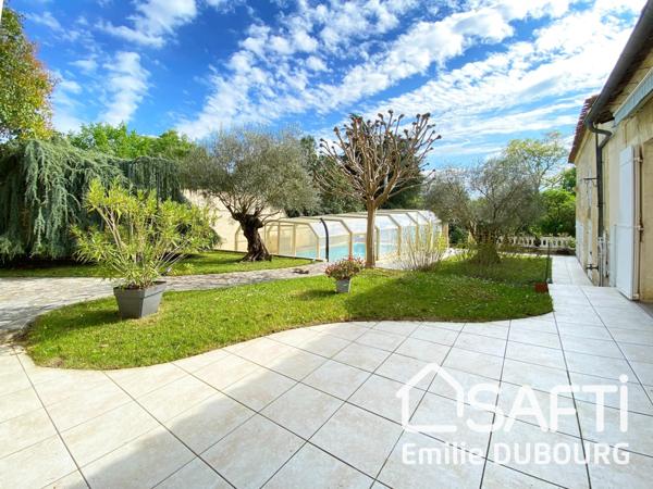 Maison en pierre de 282m² - 8 pièces