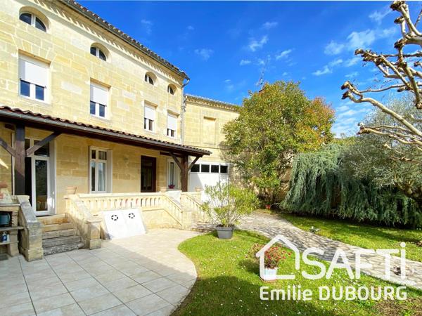 Maison en pierre de 282m² - 8 pièces