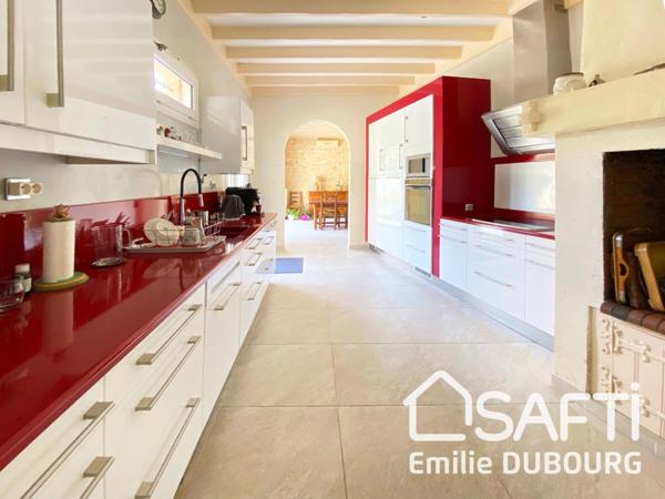 Maison en pierre de 282m² - 8 pièces