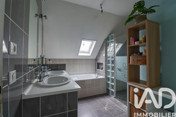Maison à vendre 5 pièces 116 m² Villers-sous-Saint-Leu