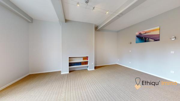 maison de maître 270 m2  plein coeur de bar-sur-aube grange terrasse cour intérieure