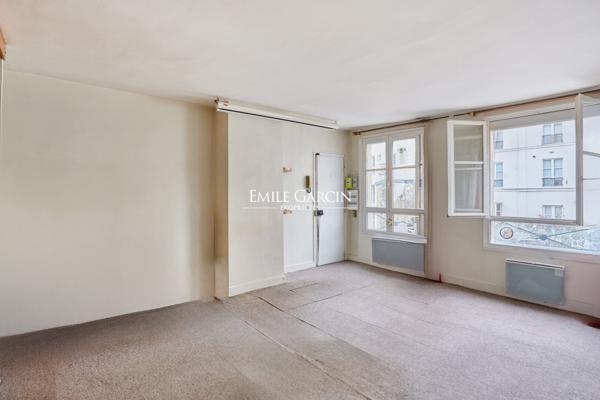 A vendre - appartement -  39 m² -  PARIS -75007 - Eglise Sainte Clotilde
