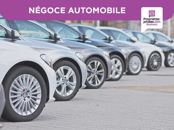 - MURS ET FONDS, Garage, Station, Boutique et logement