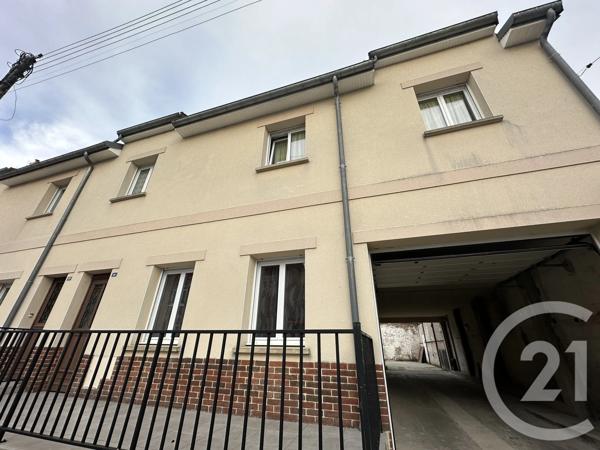Maison à vendre  8 pièces - 271,72 m 2   ST QUENTIN  - 02