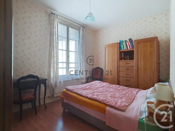 Immeuble à vendre  134 m 2   CREPY EN VALOIS  - 60
