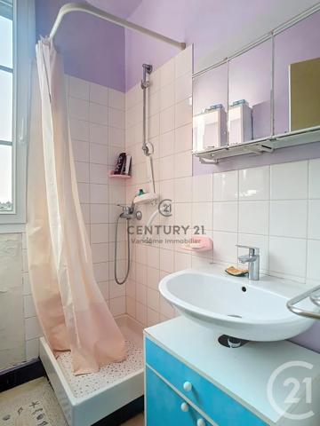 Immeuble à vendre  134 m 2   CREPY EN VALOIS  - 60
