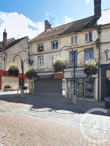 Immeuble à vendre  134 m 2   CREPY EN VALOIS  - 60