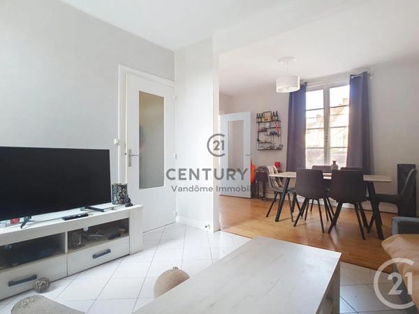 Immeuble à vendre  134 m 2   CREPY EN VALOIS  - 60