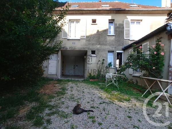 Immeuble à vendre  134 m 2   CREPY EN VALOIS  - 60