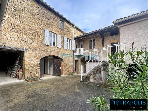 DENICE 5 MIN DE VILLEFRANCHE MAISON EN PIERRES DE VIGNERON A RENOVER