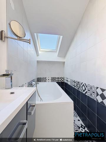 VILLEFRANCHE-SUR-SAÔNE – CENTRE-VILLE - DUPLEX 114 M² UTILES – 3 CHAMBRES
