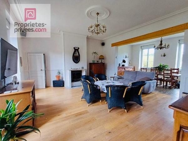 Demeure - 14 pièces - 400 m2