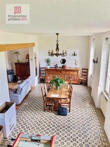 Demeure - 14 pièces - 400 m2