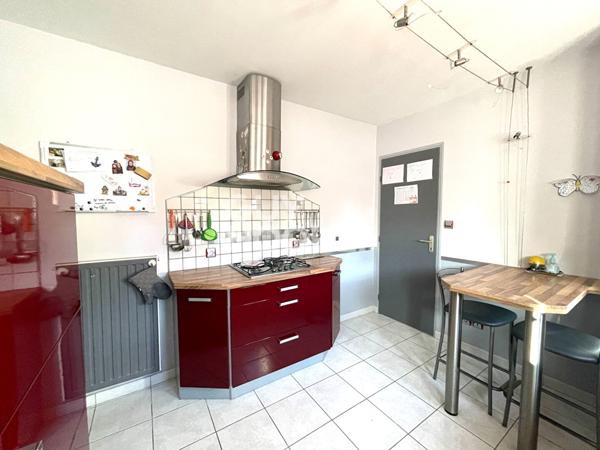 Maison T4 de 93 m² hab. avec piscine