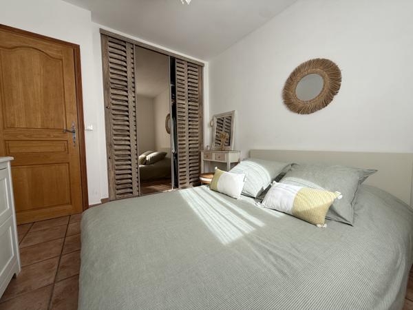 Meyrargues (13650) Maison 170m2 sur un terrain de 4000m2 piscine et garage