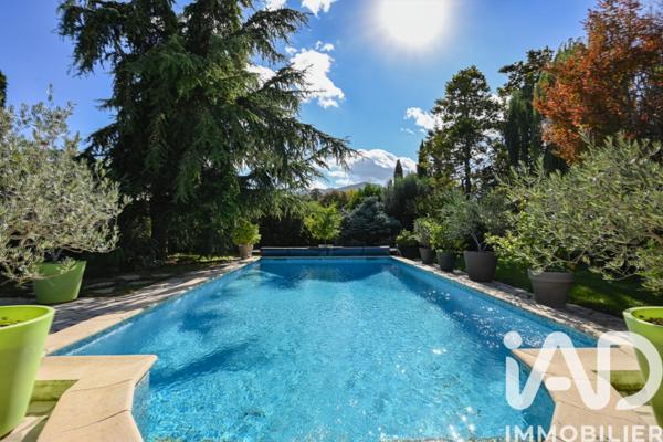 Maison à vendre 5 pièces 210 m² Auriol