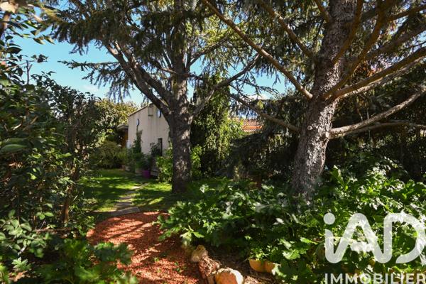 Maison à vendre 5 pièces 210 m² Auriol