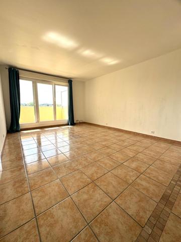 Bel appartement de 3 pièces + Balcons + Pkg + Cave...