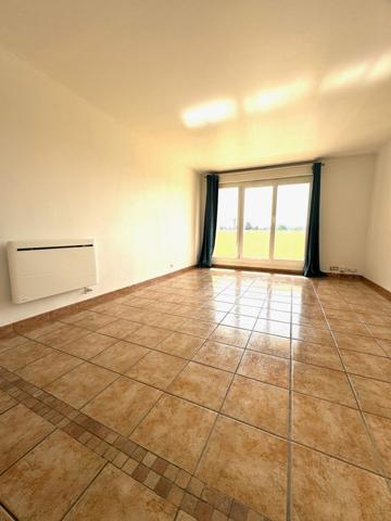 Bel appartement de 3 pièces + Balcons + Pkg + Cave...