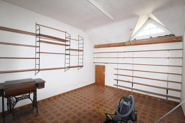 CHOLET LE PLESSIS, MAISON 5 CHAMBRES SUR SOUS-SOL TOTAL