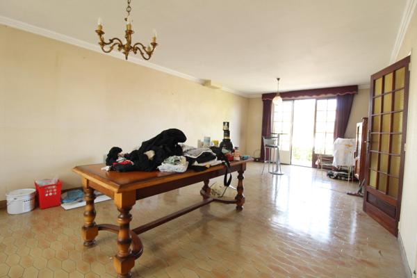 CHOLET LE PLESSIS, MAISON 5 CHAMBRES SUR SOUS-SOL TOTAL