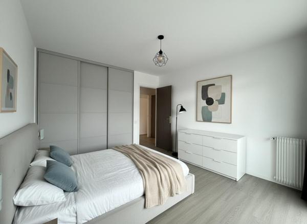 Appartement familial de 96 m², 3 chambres, balcon, parking et tennis