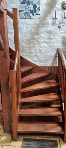 Ouzilly (86380) Longère de charme à fort potentiel avec dépendances et grand terrain piscinable