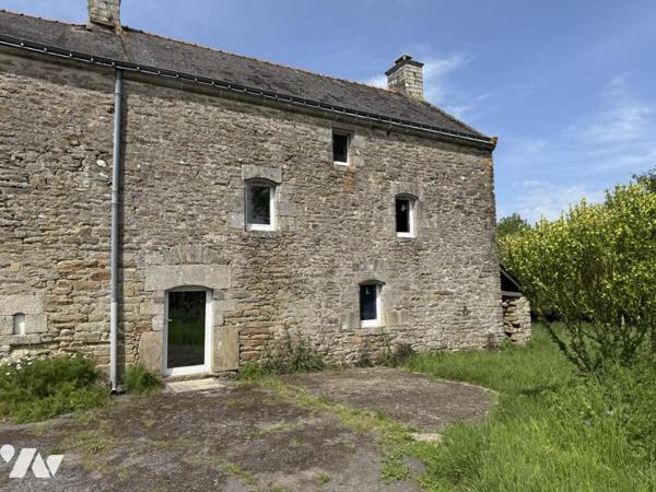 THEIX NOYALO. Longère à rénover.